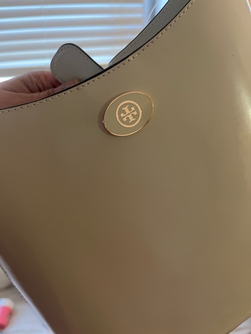 Tory Burch Cream Shoulder Robinson Spazzolato hobo Bag nwt - Picture 5 of 9